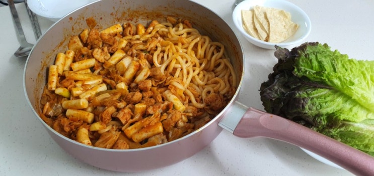  마켓컬리 춘천 국물 닭갈비 떡볶이