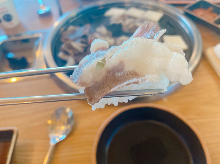  이차돌 명지 국제신도시에서 점심으로 커플세트 먹었어요