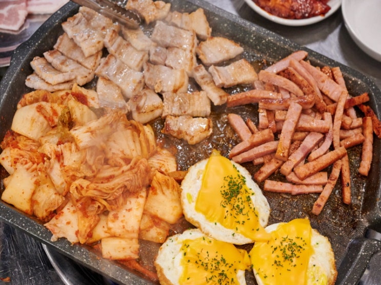  묵은지와 삼겹살의 꿀조합! 발산역 삼겹살 맛집, 경아식당
