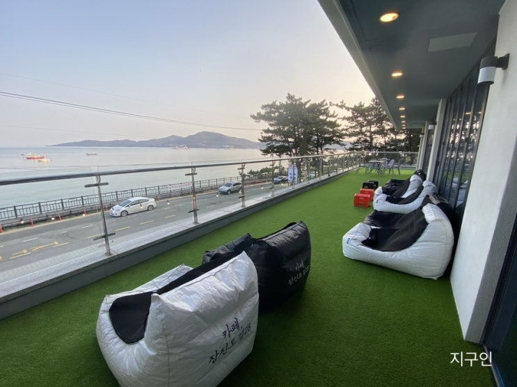  영종도,무의도 카페 잠진도길28 바다뷰를 볼수있는 전망좋은 카페 feat. 서울 근교 카페