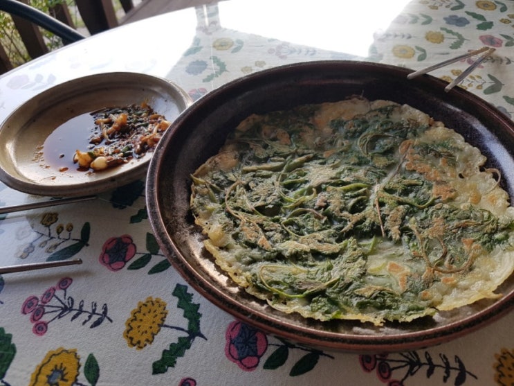 봄 제철음식: 쑥전 쑥부침개 간단 레시피