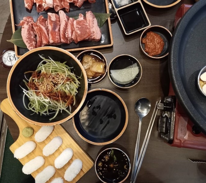  이차돌 혼밥 체험담 ㅋㅋ ㅋ  혼밥레벨 극기 훈련 느낌이랄가...^^;;
