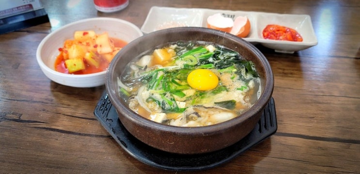  대구 두류동 맛집, 24시 전주 꼬부리 콩나물 국밥(이월드, 두류공원, 굴국밥, 야외음악당)