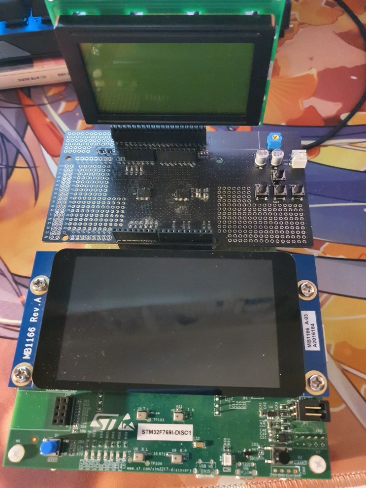  흑백 비트맵 이미지를 그래픽 LCD에 출력하기 (C++ with stm32)