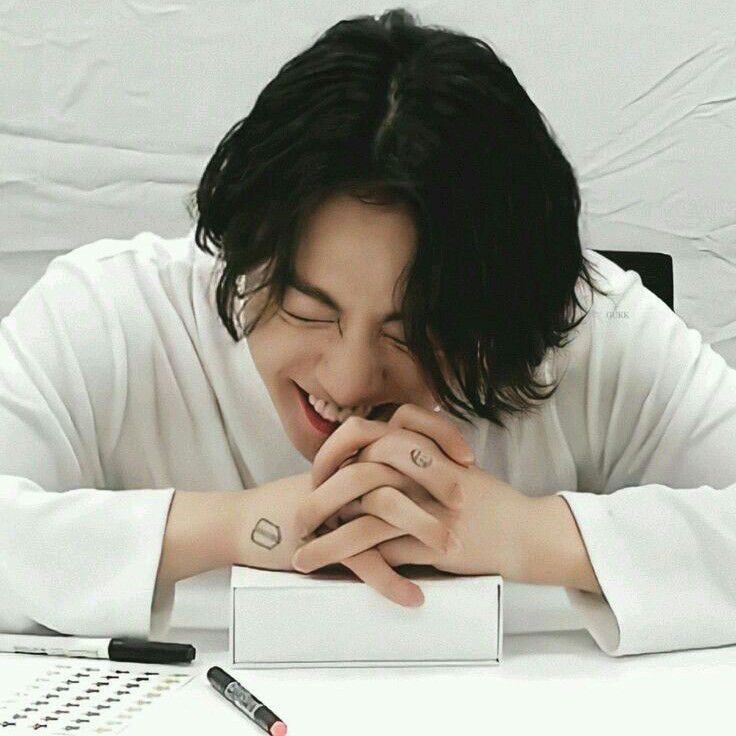  방탄소년단 정국 솔로 '시차'-작곡 참여 '필름 아웃', 아이튠즈 106개·101개 국가 1위 경신..'글로벌 음원 파워'