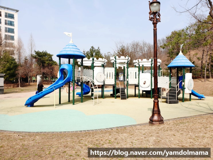 초당역 휴식처 해울 어린이공원, 한길찬공원