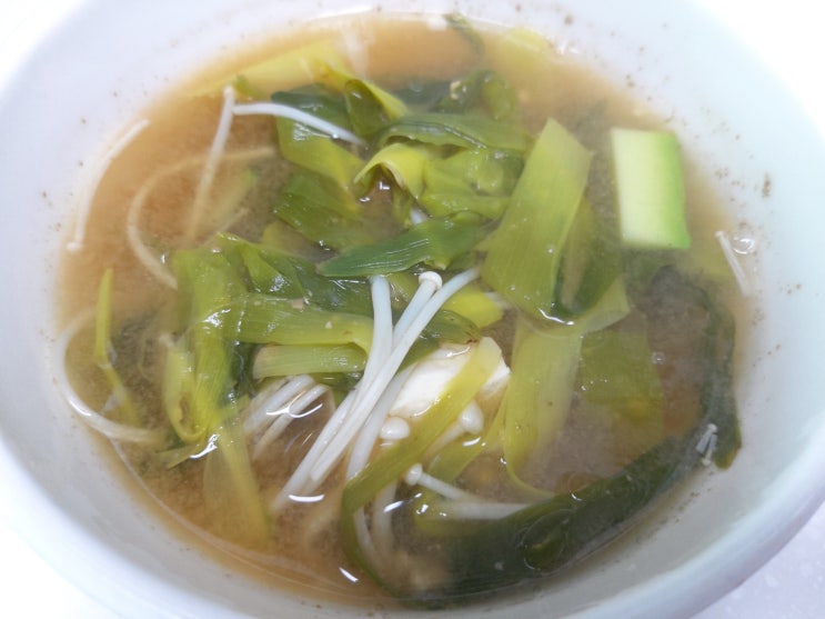  원추리 된장국 맛있게 끓이기/봄에 먹는 약나물/달큰하고 쫄깃한 식감