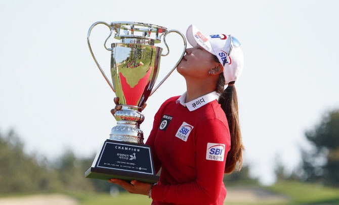 *이소미 <b>우승</b>-2021 <b>KLPGA</b> 투어 개막전"롯데 렌터카 여자 오픈"*