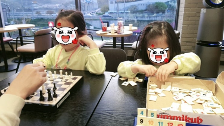  [칠곡 카페] 할리스커피 왜관점(보드카페, 브런치, 아이들 메뉴, 루프탑, 칠곡보, 좌식존, 키즈존, 꿀벌나라근처)
