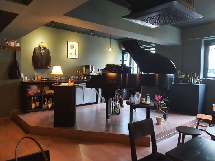 (광명사거리역 카페) 힘이 나는 피아노 음악과 커피 처방 "렐러티브"