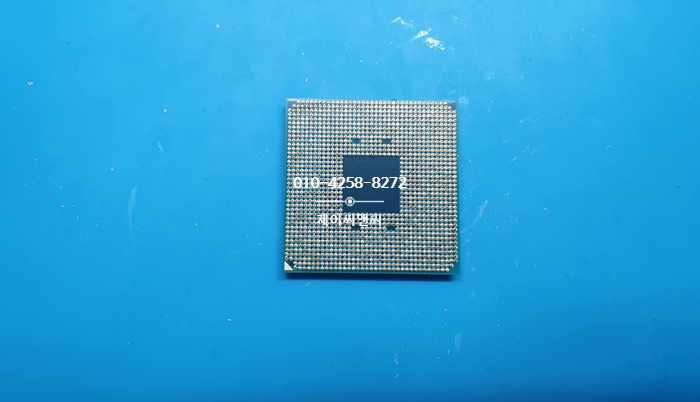  서울 강동구에서 택배로 보내온 amd 라이젠 7 1700 서밋릿지 구부러진 cpu핀수리