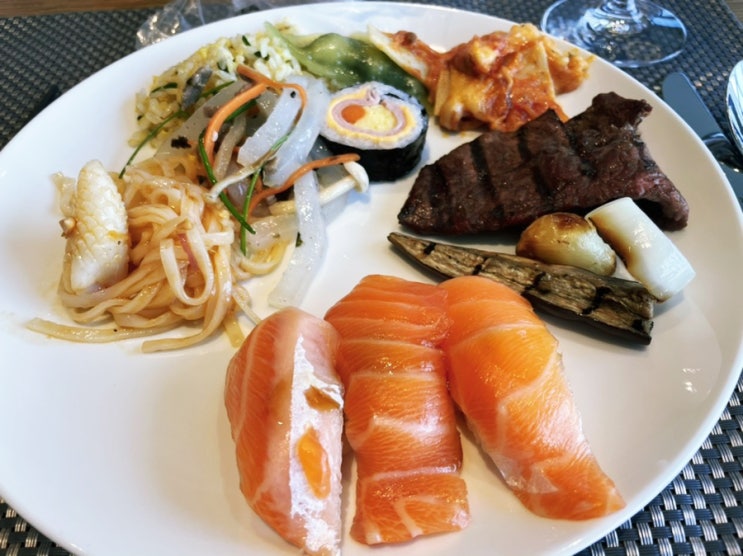  포포인츠 바이 쉐라톤 명동 : 런치뷔페 메뉴, 가격 +할인방법