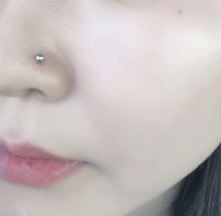  코 피어싱 _ 은행동 지하상가 피어싱