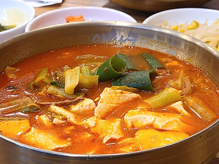  [둔산동맛집] 대전 육개장과 보쌈이 맛있는 이화수전통육개장 대전둔산점