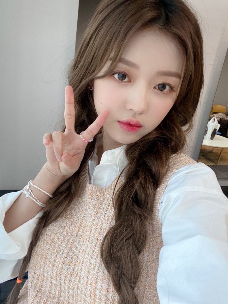  210414 리즈 찍은 오마이걸 유아