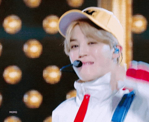  방탄소년단 귀여운 모먼트.gif