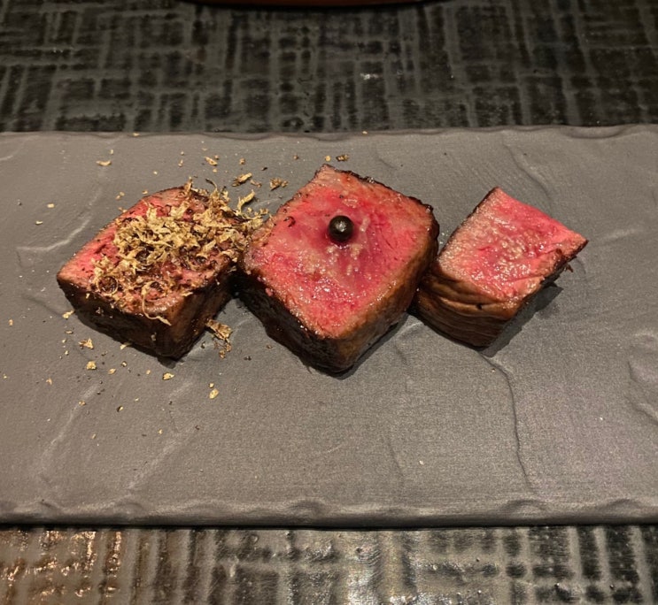  '1인 25만원' 특별한 날에 방문하기 좋은 삼성동 한우 오마카세 <모퉁이 우 ripe>