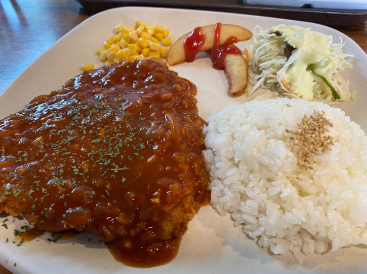  동대구역 맛집 /오세요 카페테리아 / 경양식 돈까스가 맛있는 곳 / 3층 및 루프탑