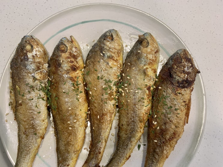  생선 굽기 (조기) 부서지지 않게 맛있게 굽기 간단 방법
