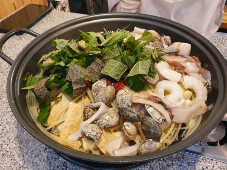  신흥역 맛집 떡볶이 깡통즉석떡볶이에서 맛나게 점심을 먹었어요