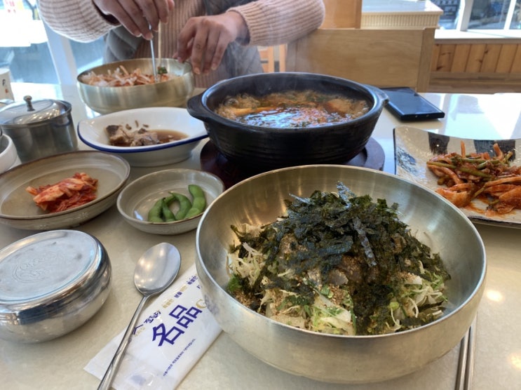  대구 유천동 물회 맛집 '제주물회' / 싱싱한 회가 듬뿍 올라간 물회와 회덮밥 / 중독성 강한 매운탕