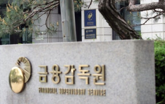"달러보험 민원 넣으면 전액 환급받는다"…활개치는 불법브로커(종합) "달러보험 민원 넣으면 전액 환급받는다"…활개치는 불법브로커(종합)