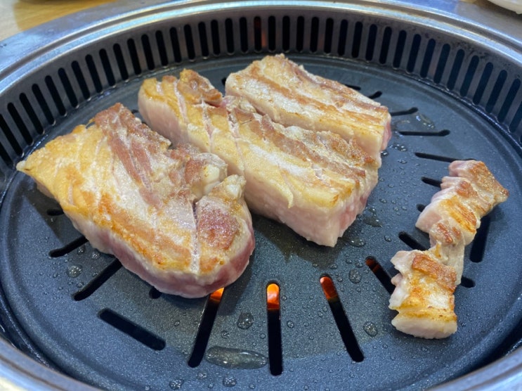 돼지만 왕소금구이 / 삼겹살을 제대로 하는곳 / 화원맛집 / 소금구이 맛집