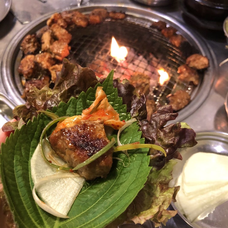  두께: 짭짤 달콤한 상왕십리역 갈비 맛집, 무한리필 센스까지!