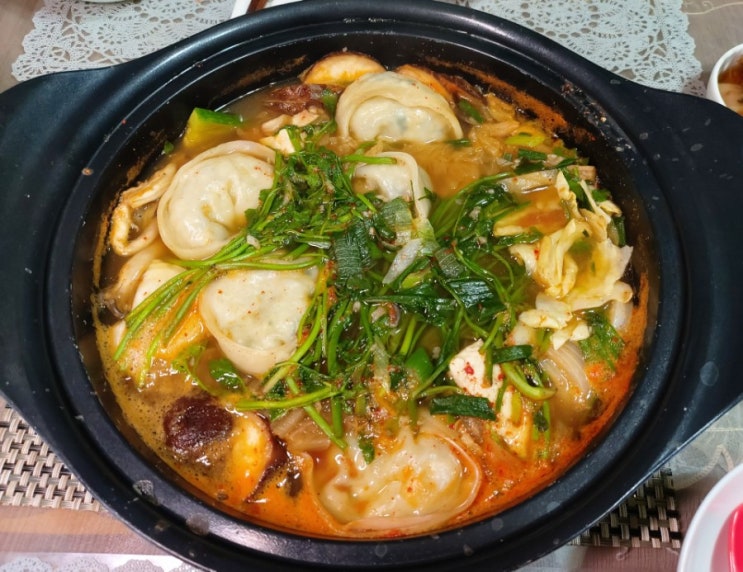 만두 버섯전골 만들기 만두 버섯전골 만들기