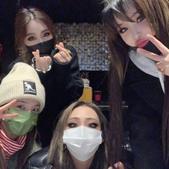  2NE1 재결합설이 돌고 있다 2021년에 기대해봐도 될까