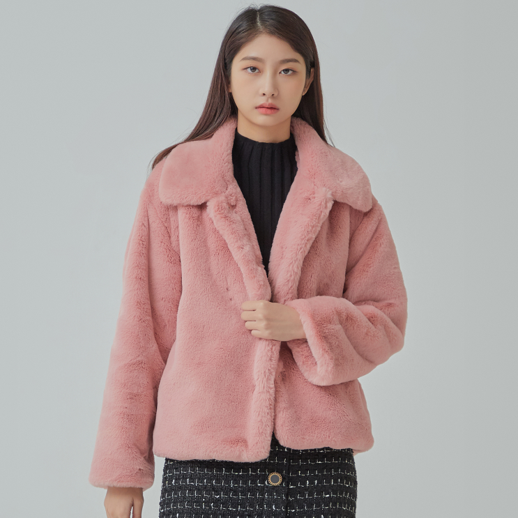 잘팔리는 미쏘 여성용 스탠카라 인조퍼 숏자켓 ··· 잘팔리는 미쏘 여성용 스탠카라 인조퍼 숏자켓 ···