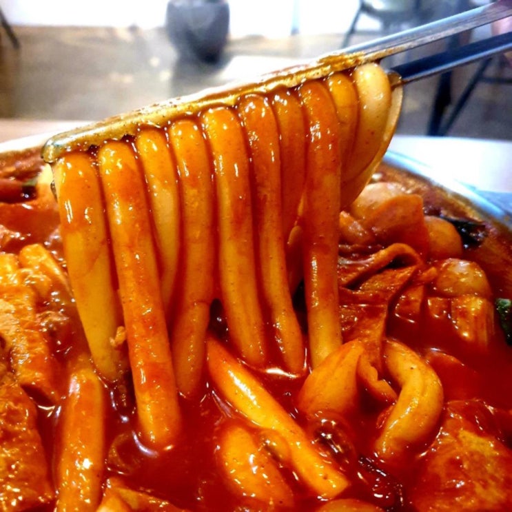 가성비 뛰어난 칠구떡볶이, 2인분 즉석떡볶이(떡어묵소스구성), 순한맛 좋아요 가성비 뛰어난 칠구떡볶이, 2인분 즉석떡볶이(떡어묵소스구성), 순한맛 좋아요