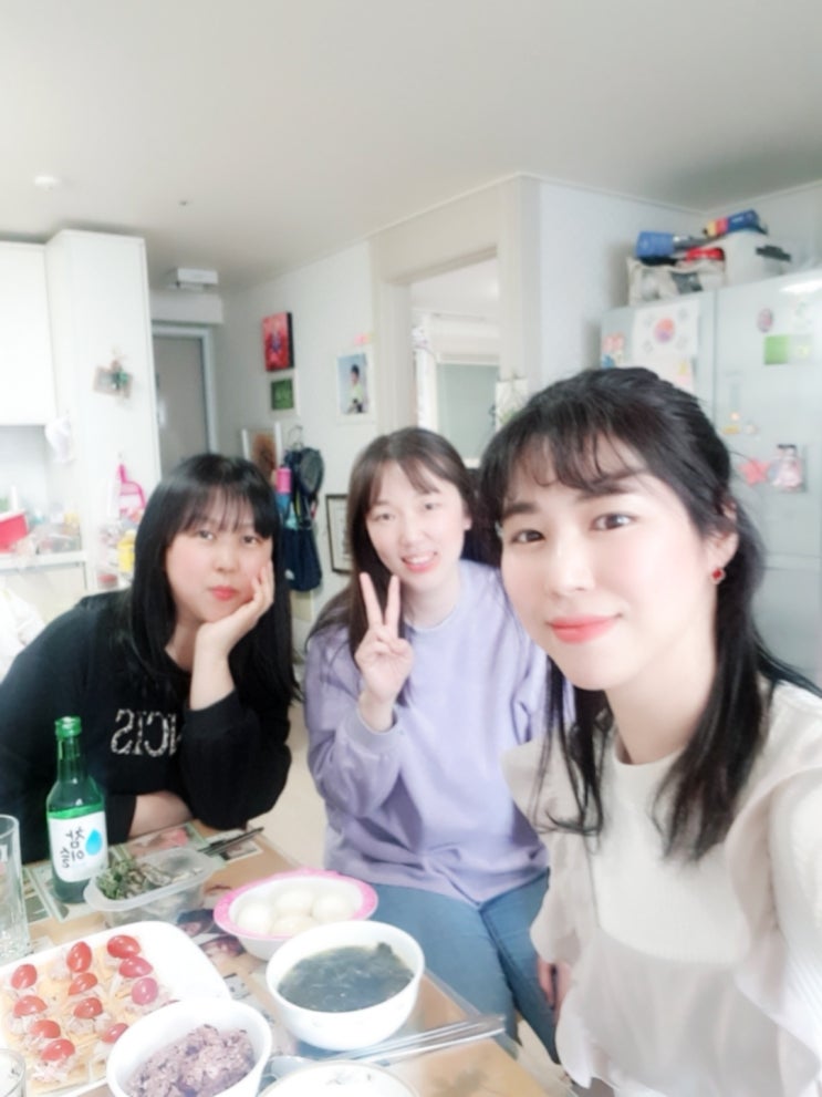  4월_싱글인 나와 결혼한 내 친구 (결혼한 친구는 반만 친구다)