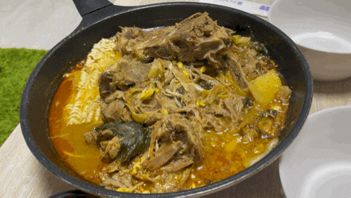  영통 감자탕 No.1감자탕 고기창고 푸짐하니 맛있어요