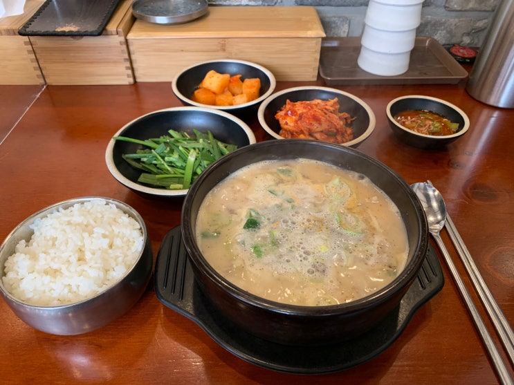  강남역 혼밥) 순대,수육국밥전문점 '보승회관' 1인좌석있는 국밥맛집