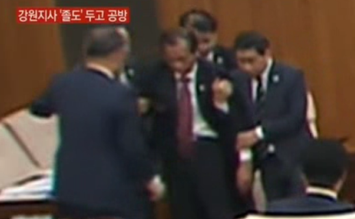 강원도 동북공정 차이나타운 반대 국민청원 도지사 최문순 프로필 나이 과거 도의회 만취 추....
