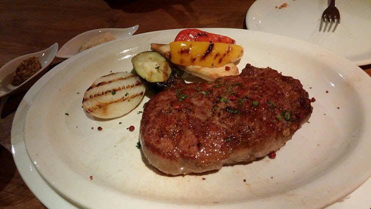  서울기념일 맛집 보나세라, 줄라이, 파씨오네, 저스트스테이크, 퀸즈파크, 김수사, 여의도 글래드 그리츠 뷔페, 강남 노보텔 더스퀘어 뷔페