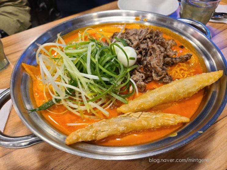  첨 먹어본 차돌향 로제떡볶이, 수내 <청년다방> 내돈내산