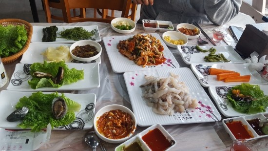 여수 이순신광장 근처 삼미횟집에서의 저녁 여수 이순신광장 근처 삼미횟집에서의 저녁