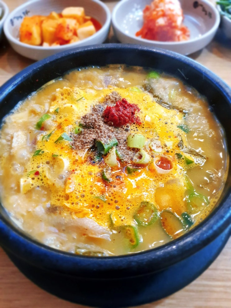  화성향남 신의주 순대와 쭈꾸미에서 얼큰한 순대국밥 한그릇 뚝딱쓰