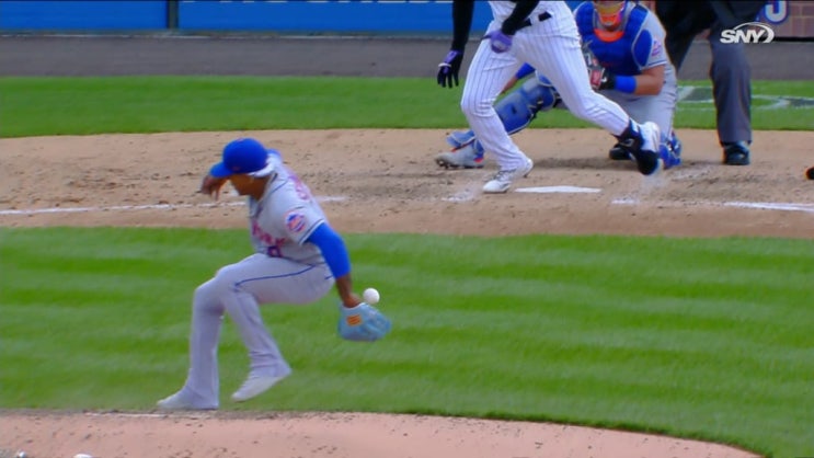 MLB-메츠의 <b>투수</b> 마커스 <b>스트로먼</b>, 골드 글러브에 어울리는... 