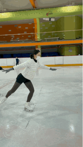 Get started in figure skating! Learn figure skating in Seoul :)