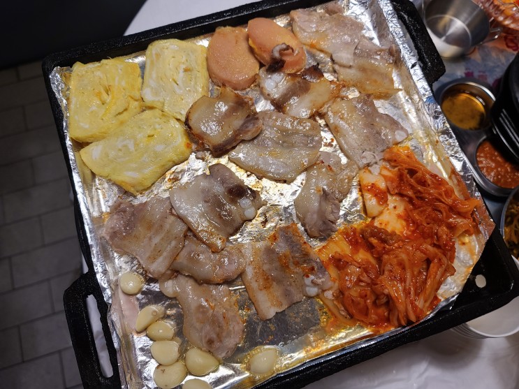 영동시장삼겹살 맛집, 논현역 민주식당