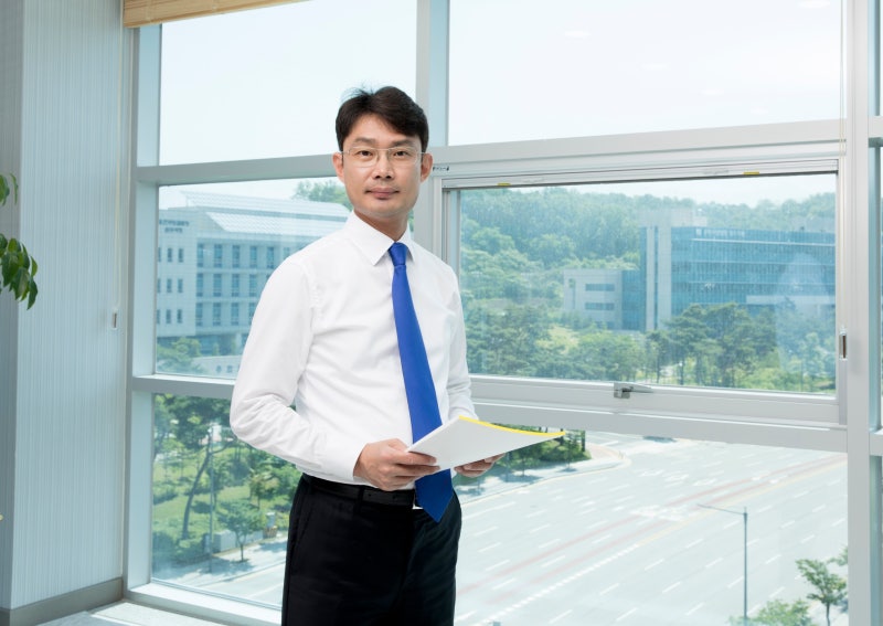 검사출신 원주형사전문변호사 김기현 변호사가 있는 법무법인 라온(원주)과 상담하세요!!