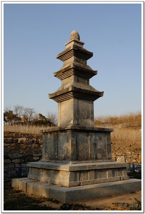  보물 제504호 영광 신천리 삼층석탑