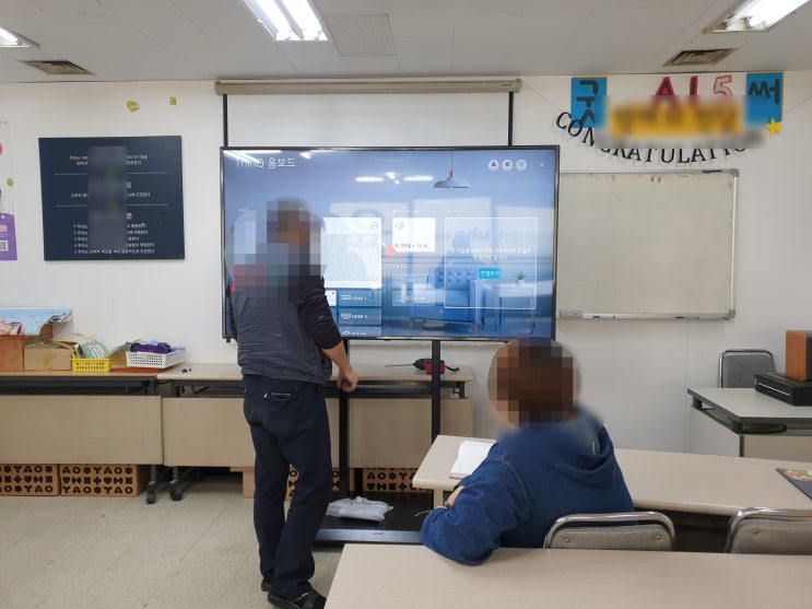  LG 삼성 70인치 디지털 사이니지 TV모니터 이동식 스탠드형 거치대