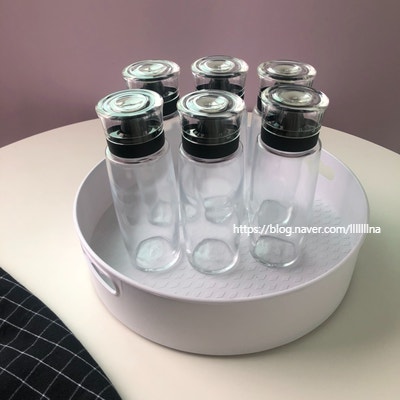 주방 선반 회전트레이 양념통 오일병 보관 정리