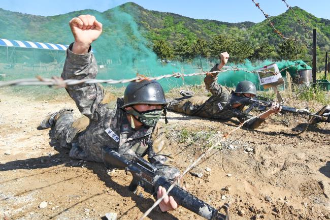  군경력 인정법 발의 - 양극화 심한 사회에서 공수표 날리기