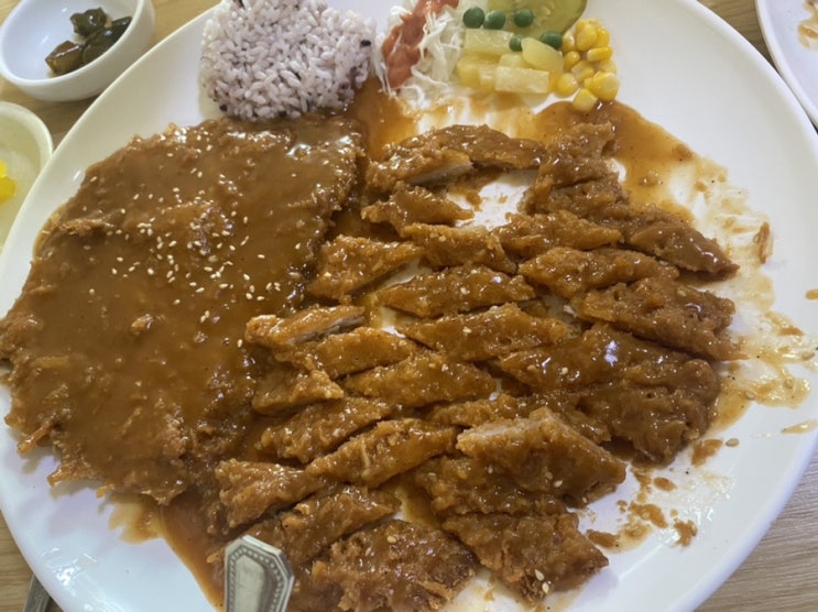  양산 남부시장 맛집:) 코끼리 양분식 - 레트로느낌의 경양식 돈까스맛집 #내돈내먹