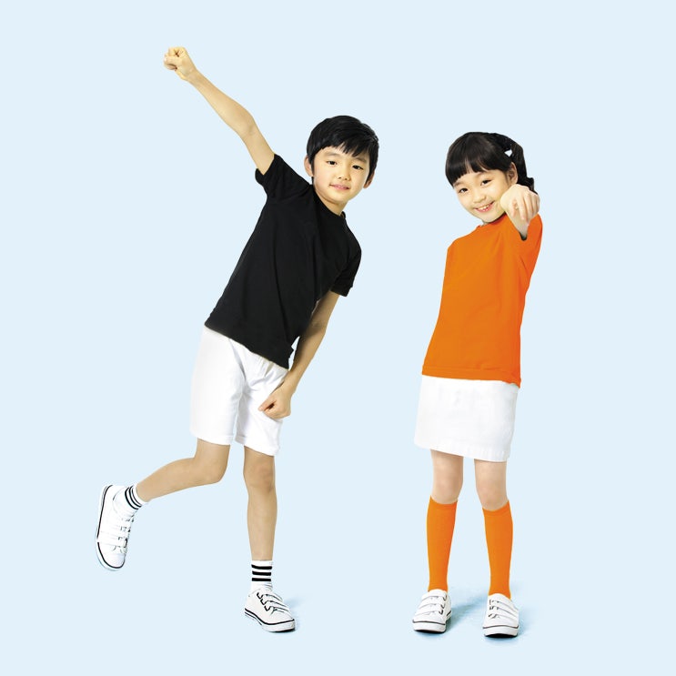  아동용 베이직 30수 라운드 반팔 티셔츠 단체티 행사티 ( 무지티 교회티 수련회티 반팔티 가족티 면티셔츠 주문제작 어린이날 행사복 반티 패밀리룩 유치원티 아동단체티 어린이유니폼 )